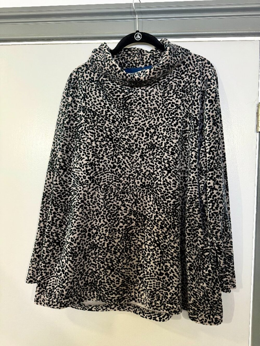 Liz Claiborne Lizsport Animal Print Cowl Neck Top Women’s XL